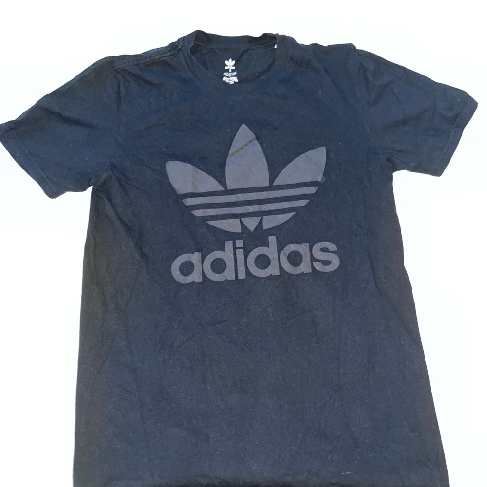 ADIDAS T SHIRT